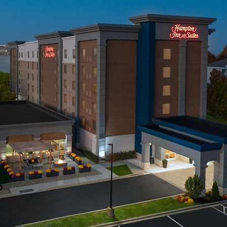 Hampton Inn & Suites Cleveland-Бийчууд Екстериор снимка